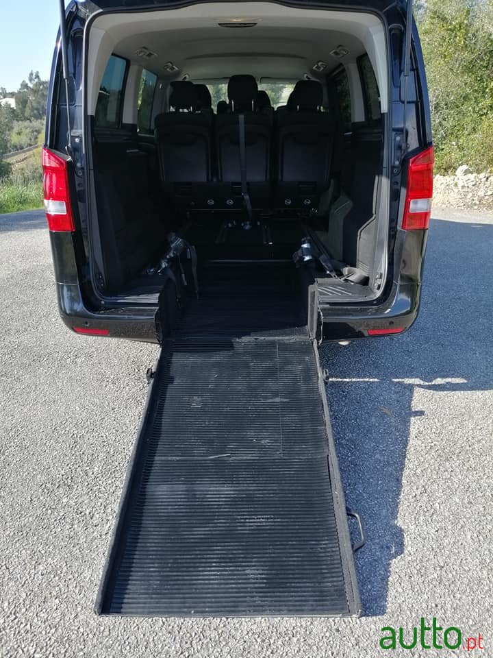 2016' Mercedes-Benz Vito adaptada para transporte de ca photo #5