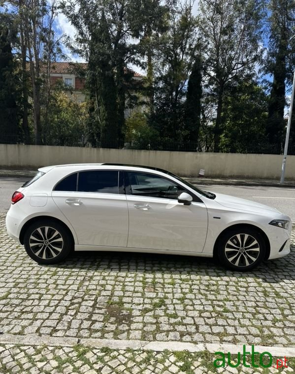 2020' Mercedes-Benz A 250 photo #5
