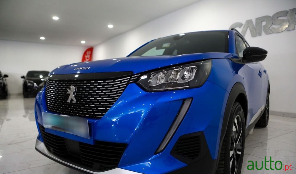 2022' Peugeot 2008 photo #3