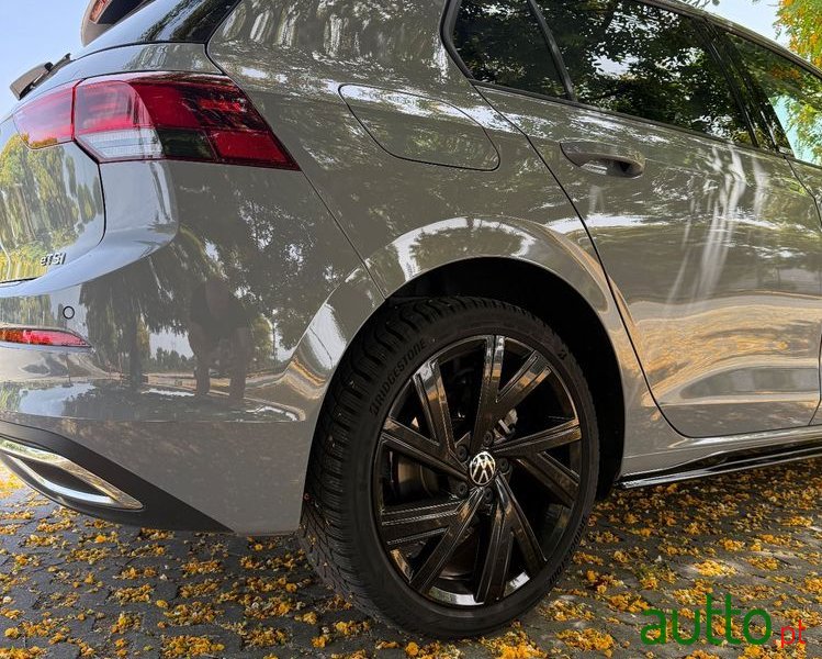 2023' Volkswagen Golf photo #5