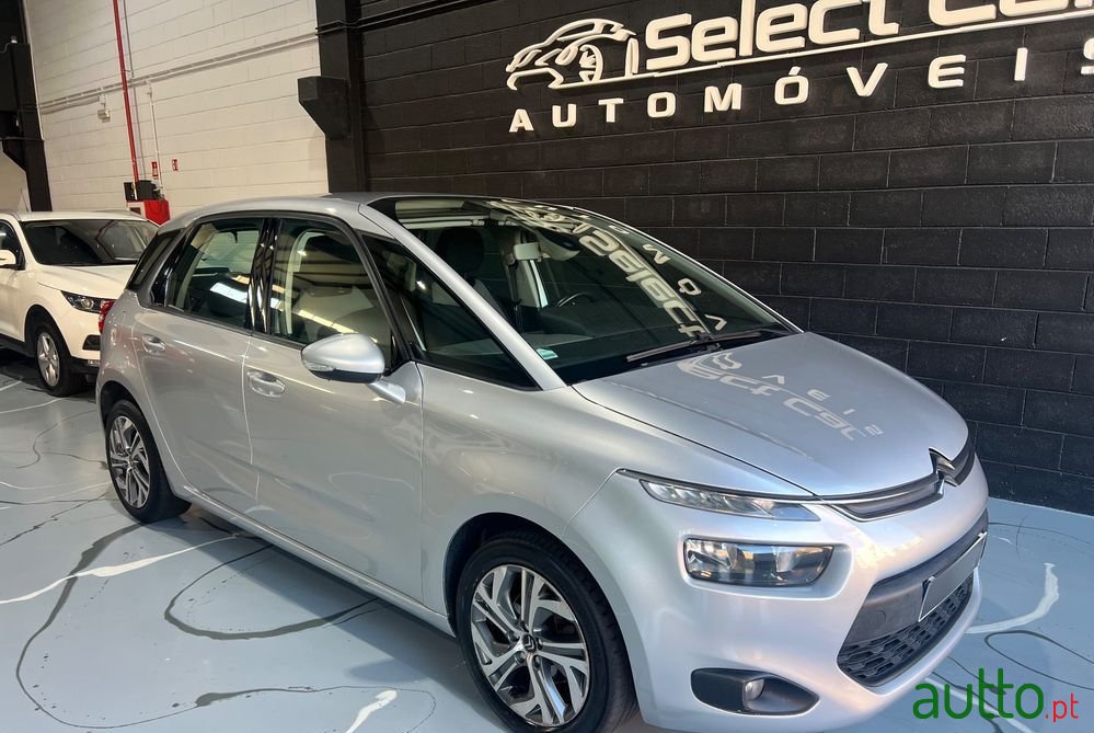2016' Citroen C4 Picasso photo #4