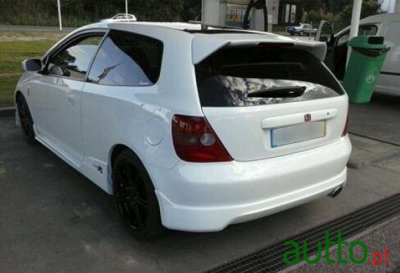 2002' Honda Civic Type-R photo #2