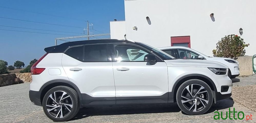 2018' Volvo Xc 40 photo #2