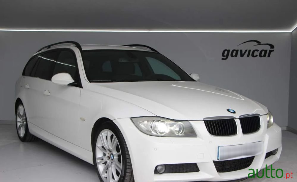 2008' BMW 320 D Touring photo #1