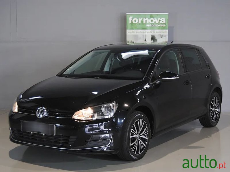 2016' Volkswagen Golf photo #2