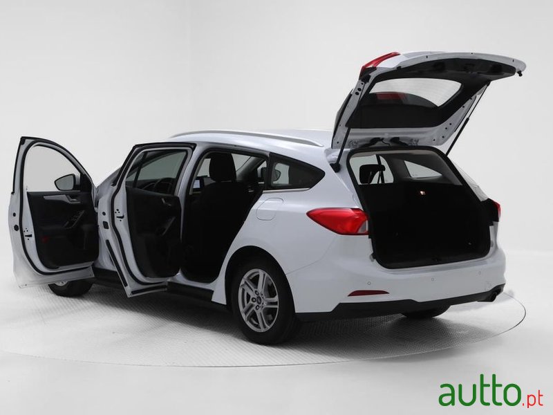 2021' Ford Focus Sw photo #5