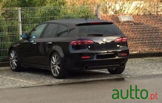 2009' Alfa Romeo 159 Sportwagon photo #1