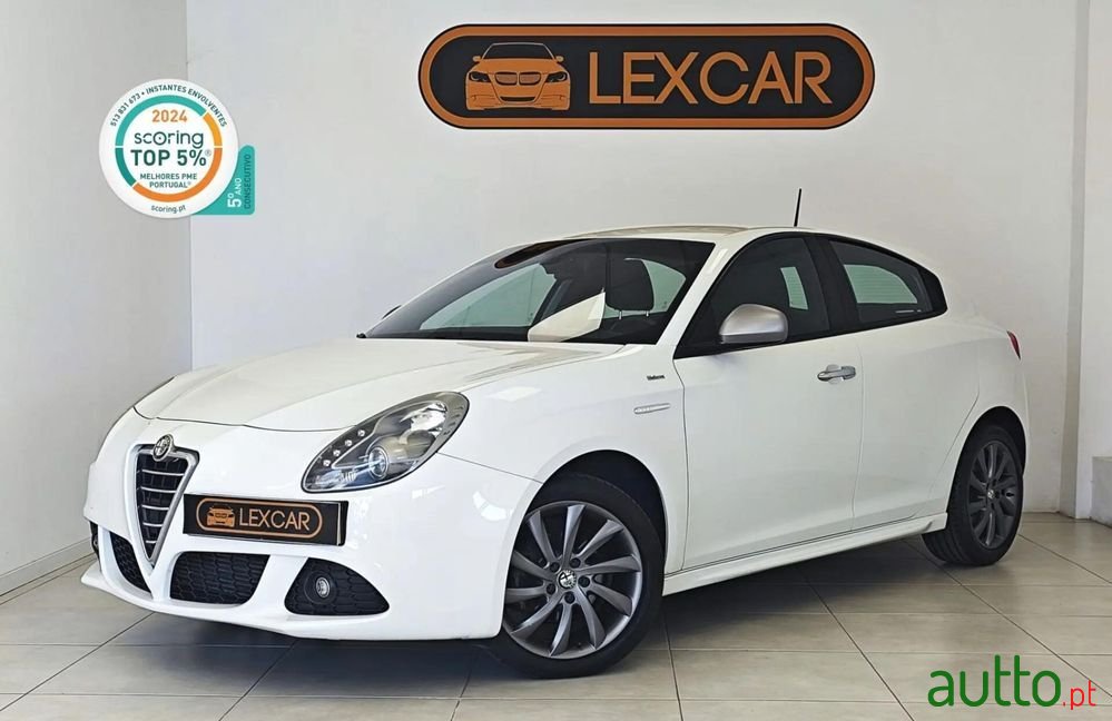 2014' Alfa Romeo Giulietta photo #1