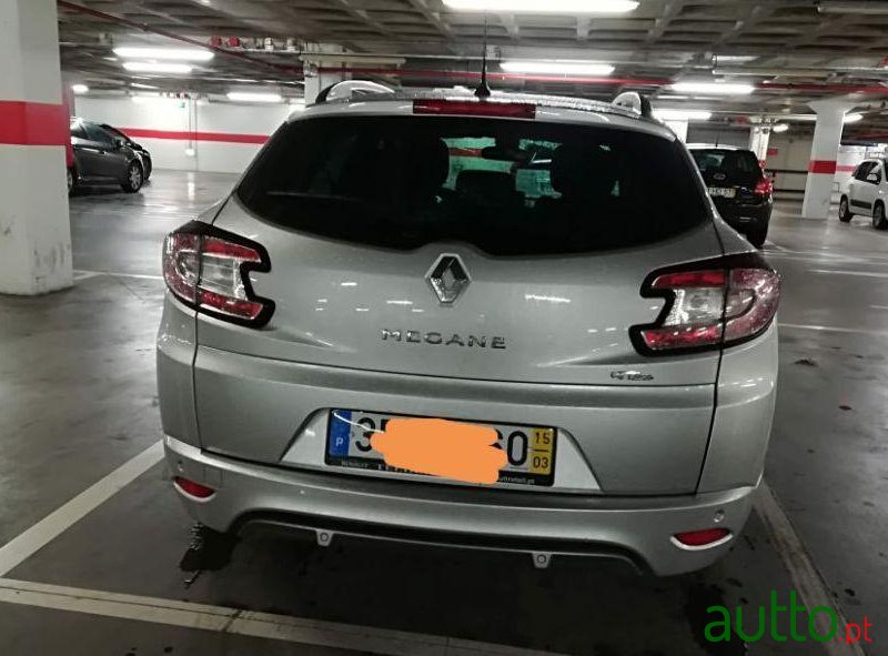 2015' Renault Megane Sport Tourer photo #2