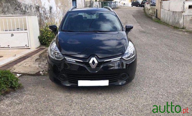 2014' Renault Clio photo #2