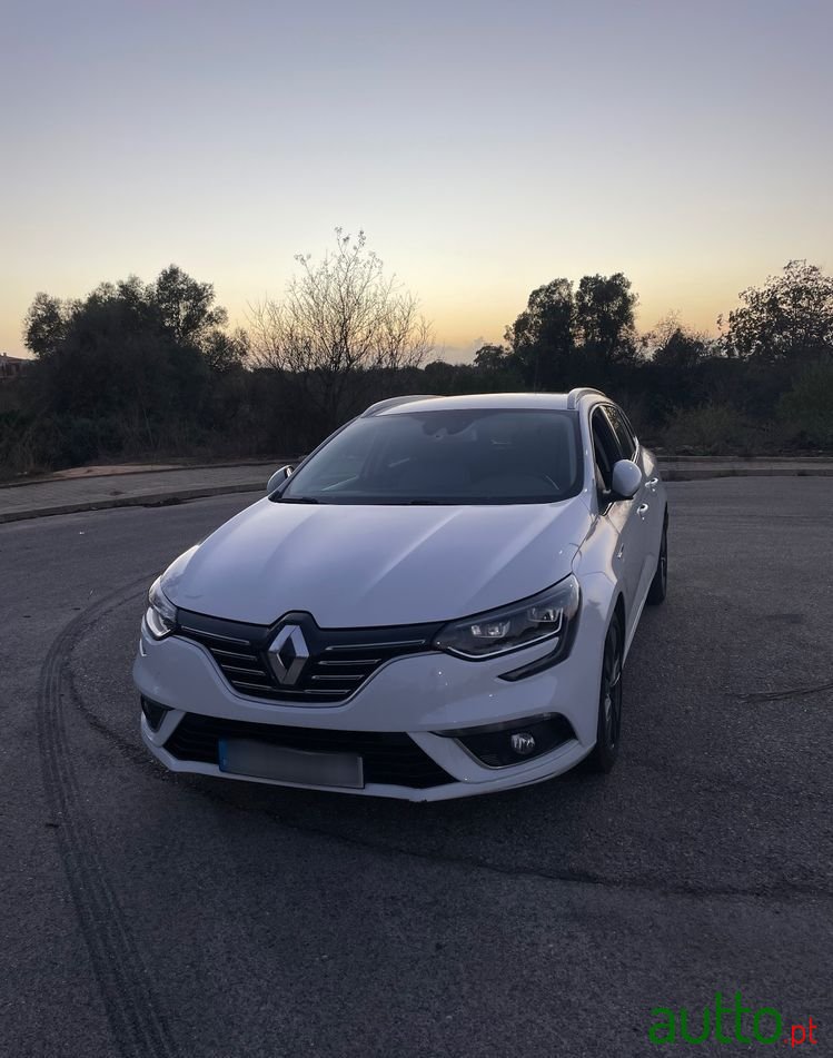 2021' Renault Megane Sport Tourer photo #1