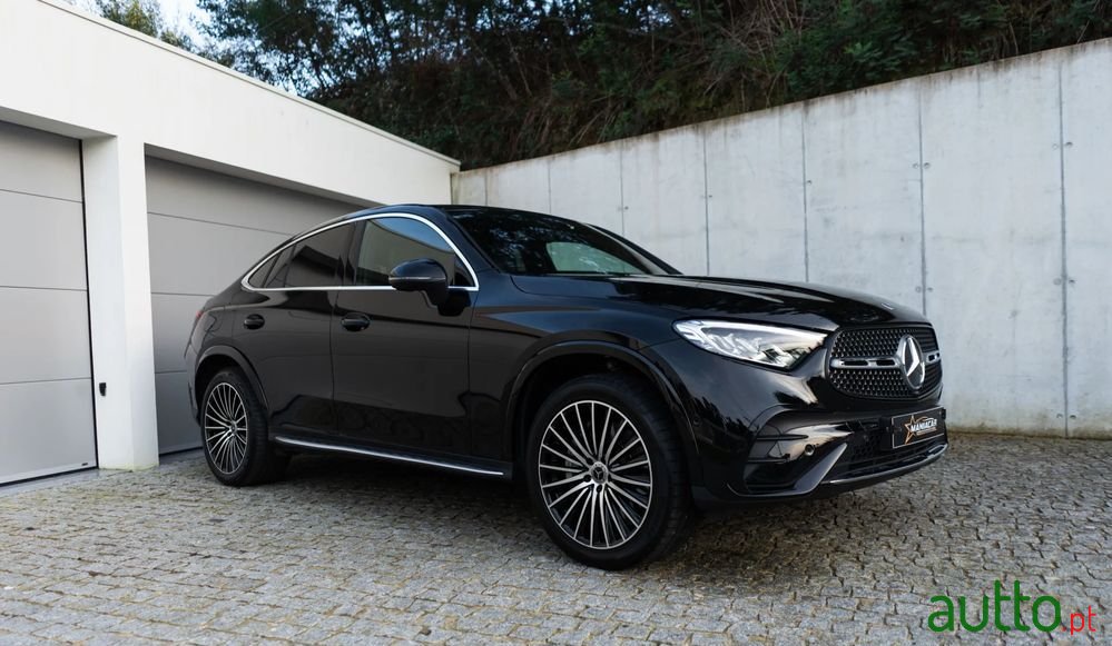 2023' Mercedes-Benz Classe Glc photo #3