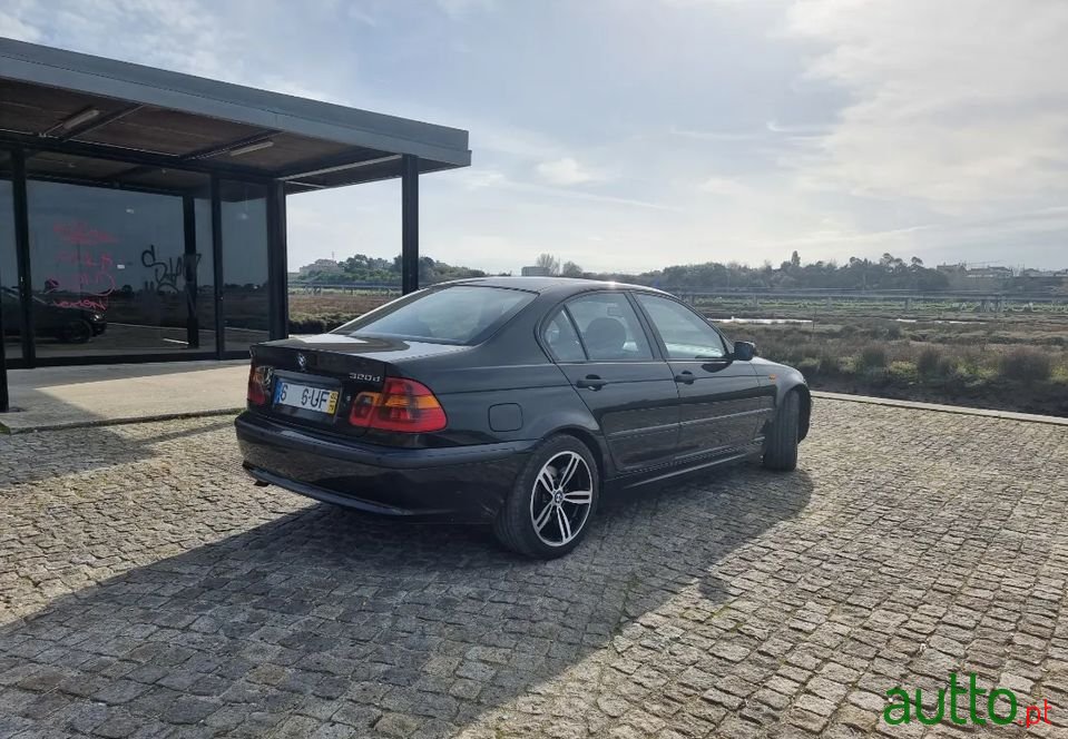 2002' BMW 320 photo #3