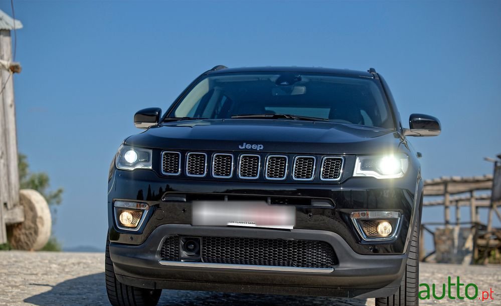 2021' Jeep Compass 1.3 T4 4Xe Auto Limited photo #4