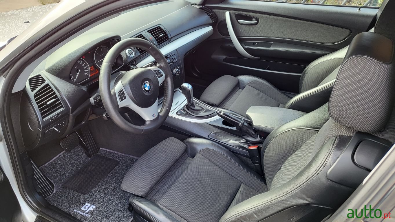 2008' BMW 120 photo #6