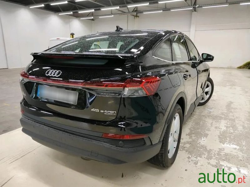 2024' Audi Q4 Sportback E-Tron photo #2