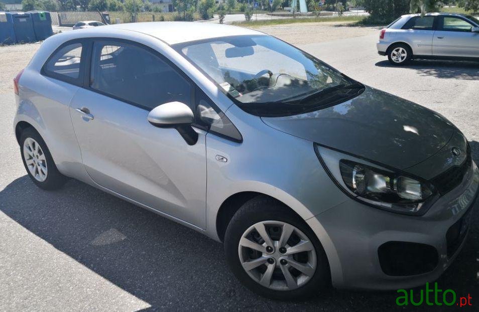 2014' Kia Rio 1.1 Crdi photo #3