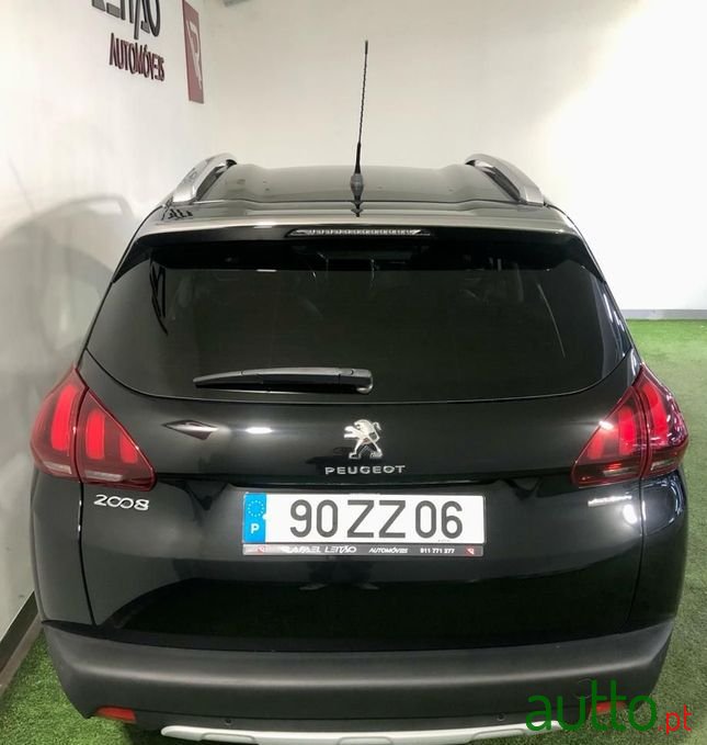 2017' Peugeot 2008 photo #4