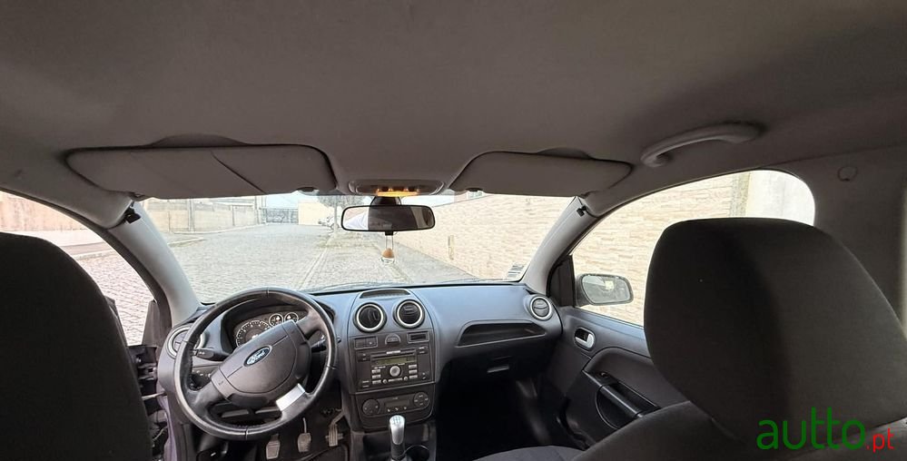 2006' Ford Fiesta 1.25 Ghia photo #2