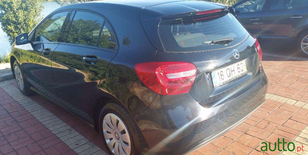 2013' Mercedes-Benz A-180 photo #2