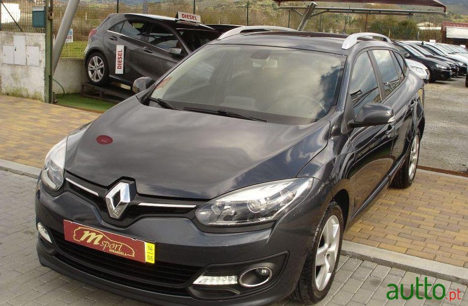 2014' Renault Megane Sport Tourer photo #2