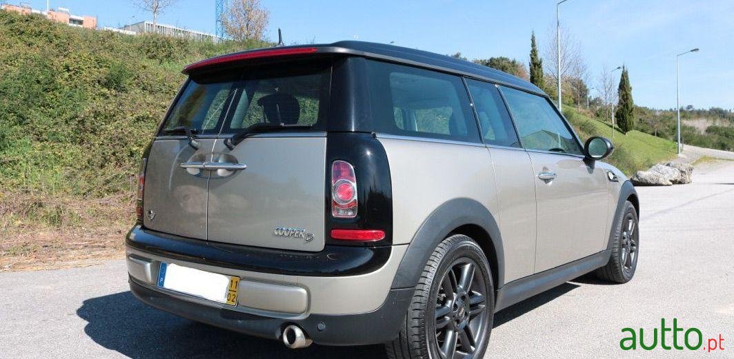 2011' MINI Clubman Cooper D Chilli photo #2