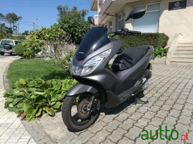2014' Honda PCX photo #1