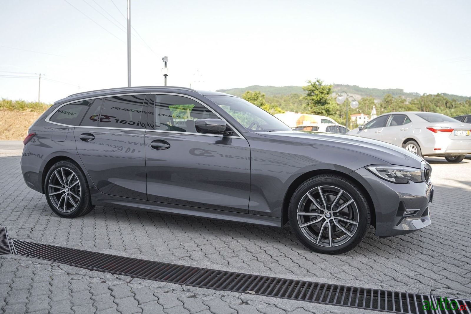 2020' BMW 320 photo #5