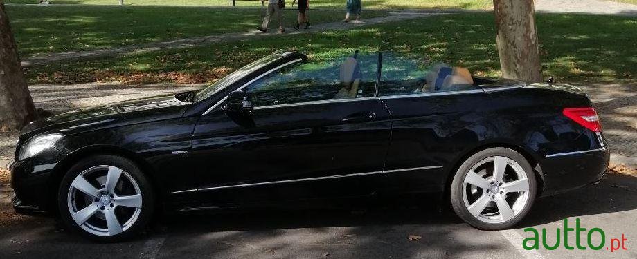 2012' Mercedes-Benz E-250 photo #1