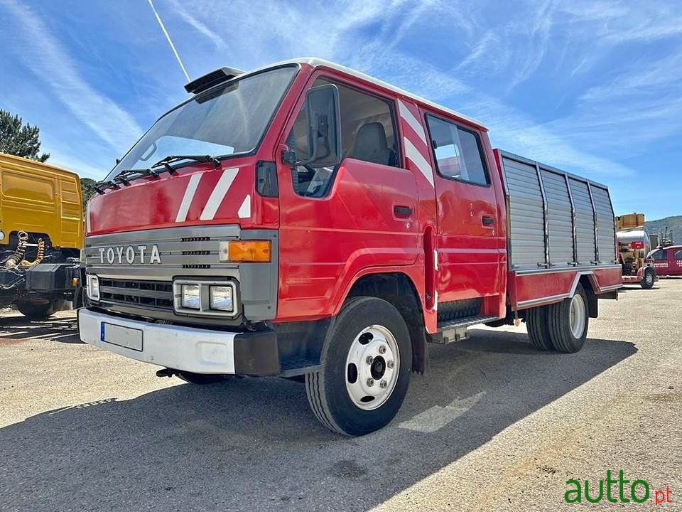 1992' Toyota Dyna photo #1