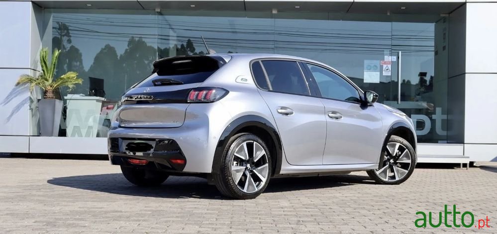 2020' Peugeot e-208 Gt Pack photo #4