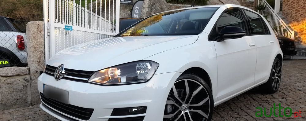 2014' Volkswagen Golf photo #1