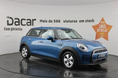 2022' MINI One 5 Portas