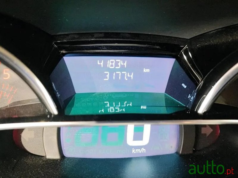2016' Renault Clio 1.5 Dci Limited photo #4