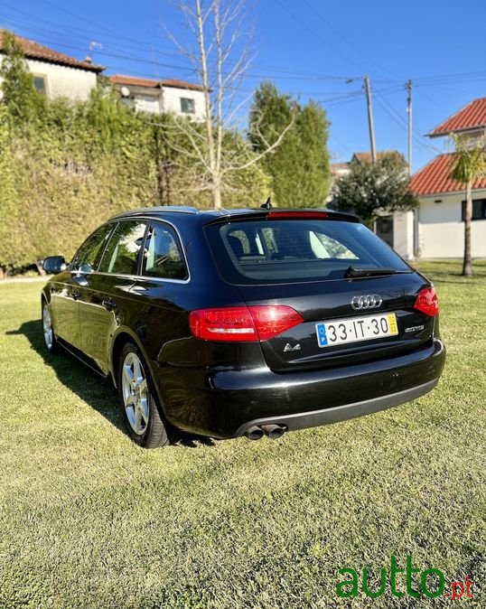 2010' Audi A4 Avant photo #4