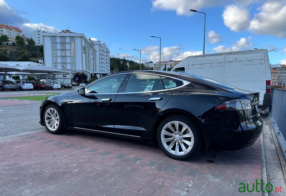 2017' Tesla Model S Standard photo #3