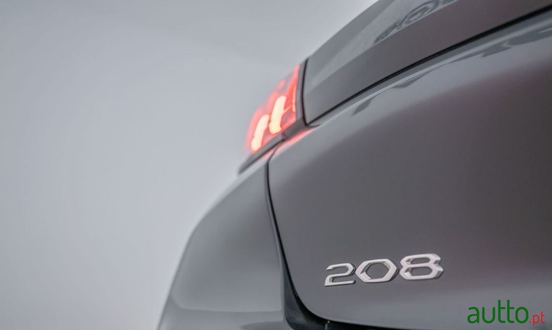 2021' Peugeot 208 photo #4