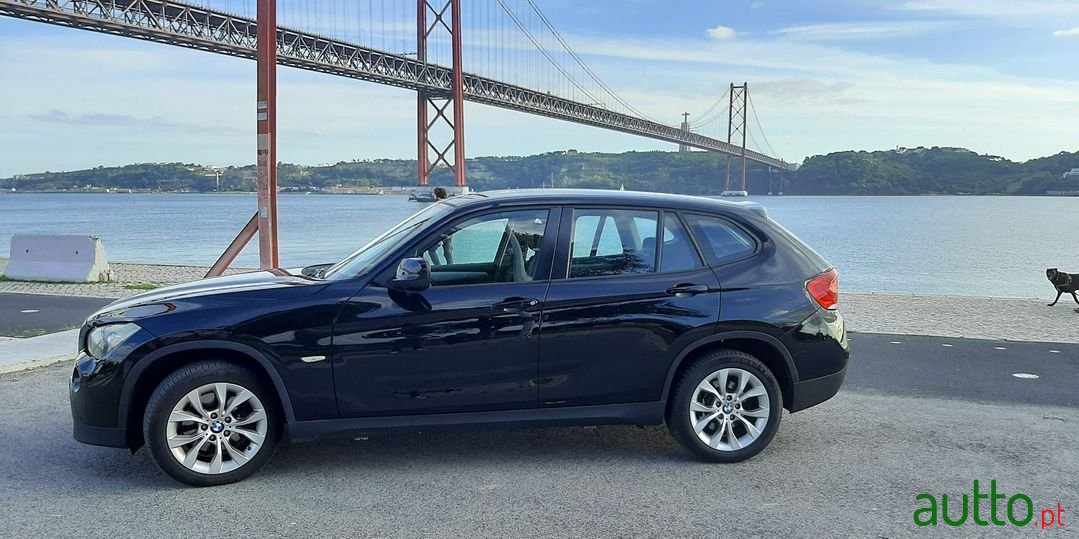 2011' BMW X1 photo #2