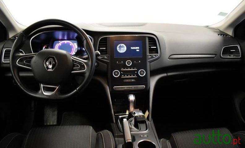 2017' Renault Megane photo #2