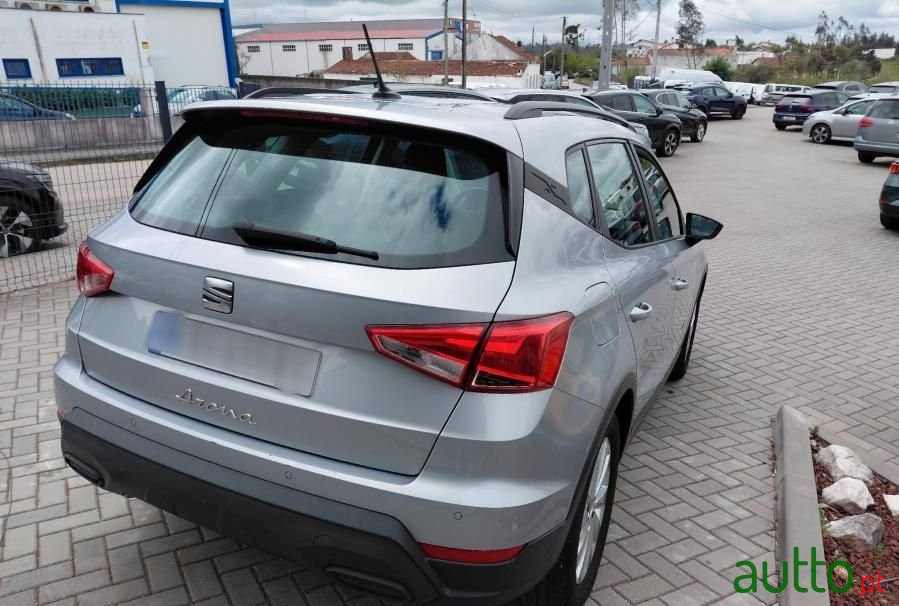2024' SEAT Arona 1.0 Tsi Style Dsg photo #3