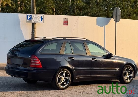 2002' Mercedes-Benz Classe C T Cdi Classic photo #4