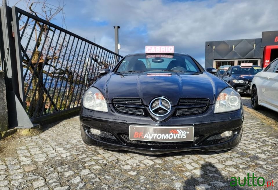 2005' Mercedes-Benz Slk-200 photo #4