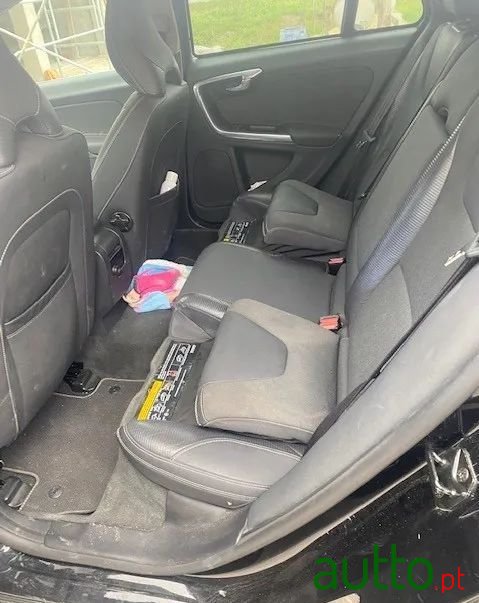 2013' Volvo V60 photo #2