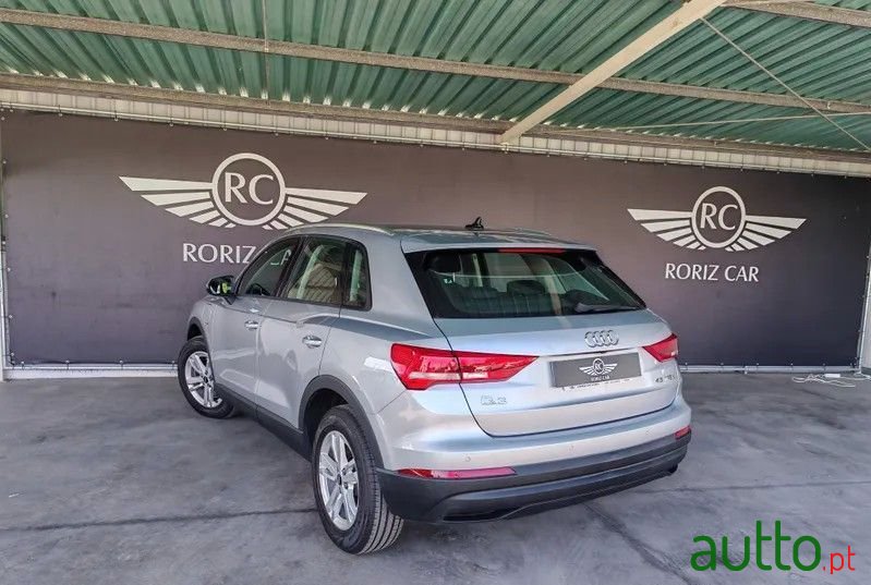 2021' Audi Q3 45 Tfsie S Tronic photo #6
