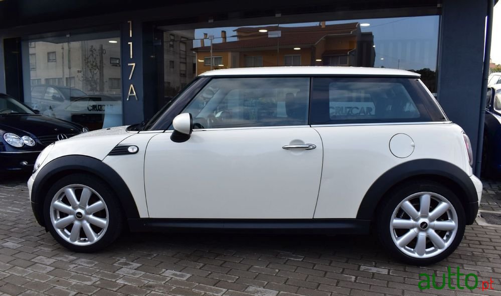 2009' MINI One D photo #1