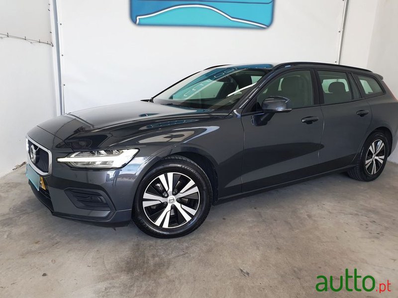2019' Volvo V60 photo #3
