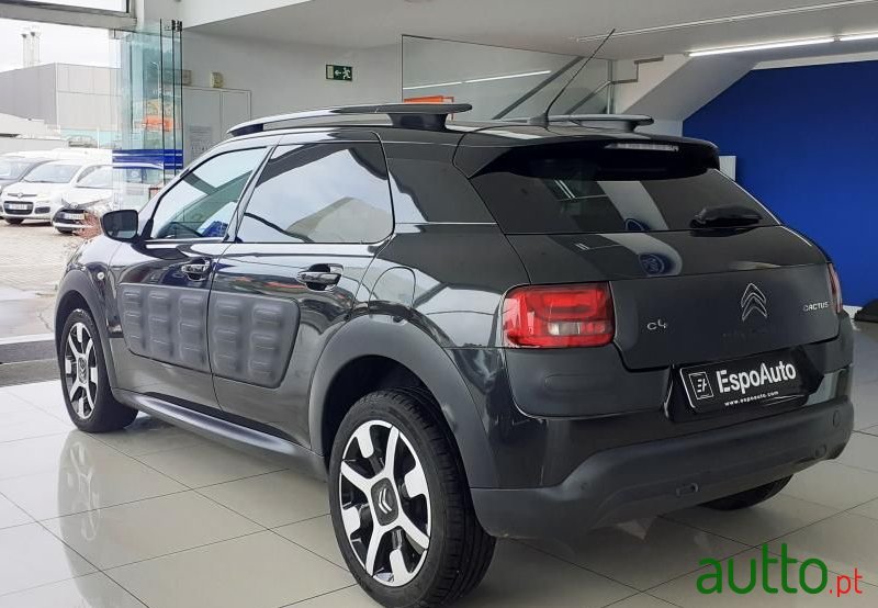 2016' Citroen C4 Cactus photo #2