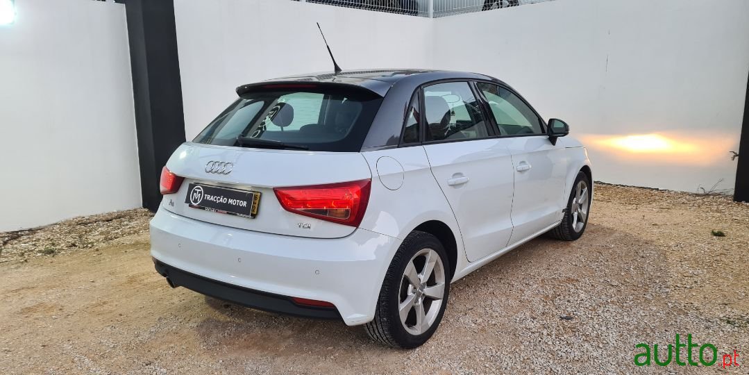 2016' Audi A1 Sportback photo #2