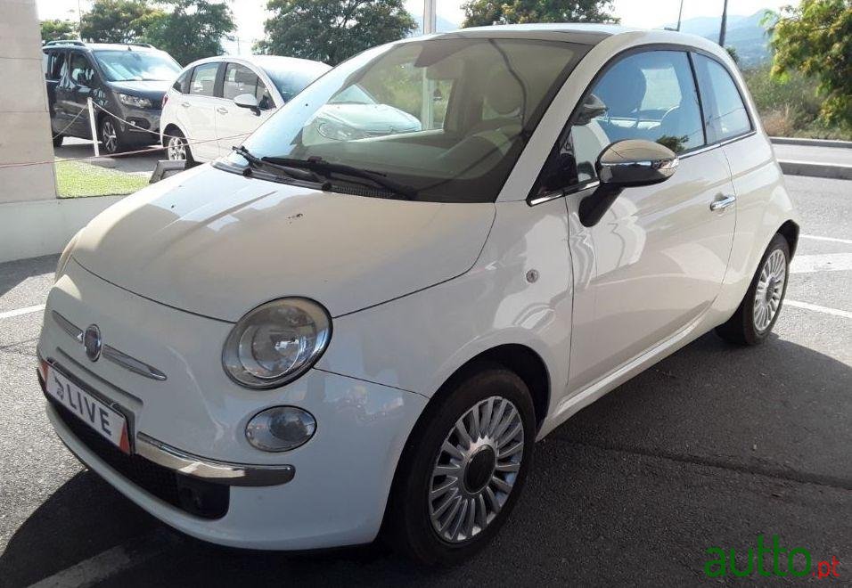 2009' Fiat 500 Lounge photo #1