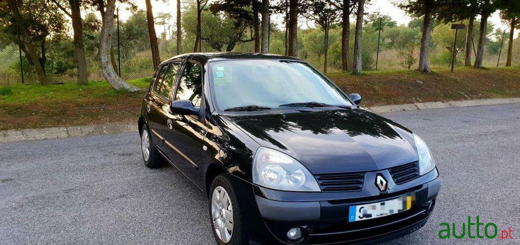 2006' Renault Clio 1.2 16V photo #1